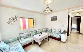 Moderno Apartamento En El Centro , A 3 Min Del Mar II